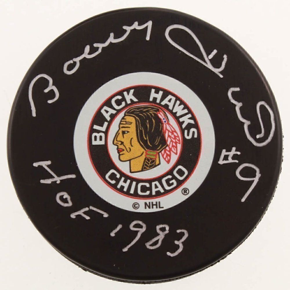 Bobby Hull Signed Blackhawks Logo Hockey Puck